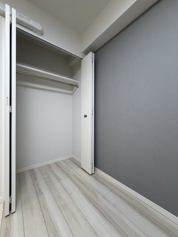 中野区本町６丁目の中古マンションの収納|クローゼット