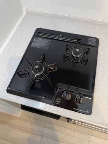 中野区本町６丁目の中古マンションのキッチン|2口ガスコンロ