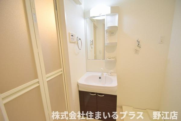Ａｍａｂｉｌｅ深江橋の洗面所