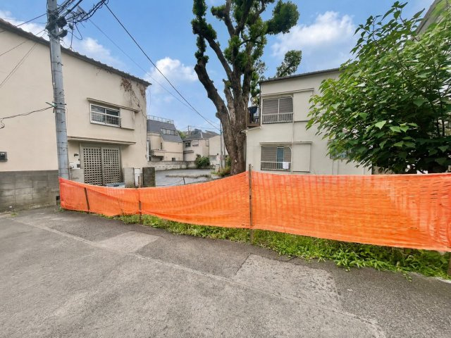 北区岸町2丁目　建築条件無し売地の外観|2026.09.03撮影

現地ご見学希望・資料請求などお気軽にお問い合わせ下さい！
03-5990-5201