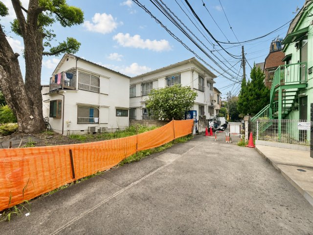 北区岸町2丁目　建築条件無し売地の外観|2026.09.03撮影

現地ご見学希望・資料請求などお気軽にお問い合わせ下さい！
03-5990-5201