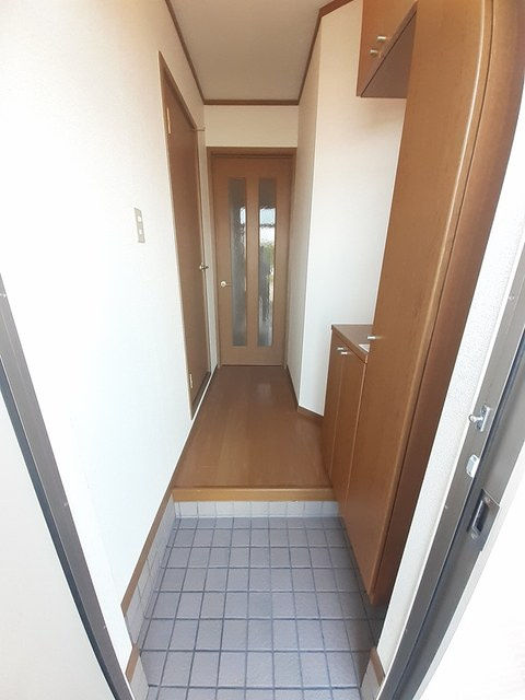ブランドールⅣの玄関