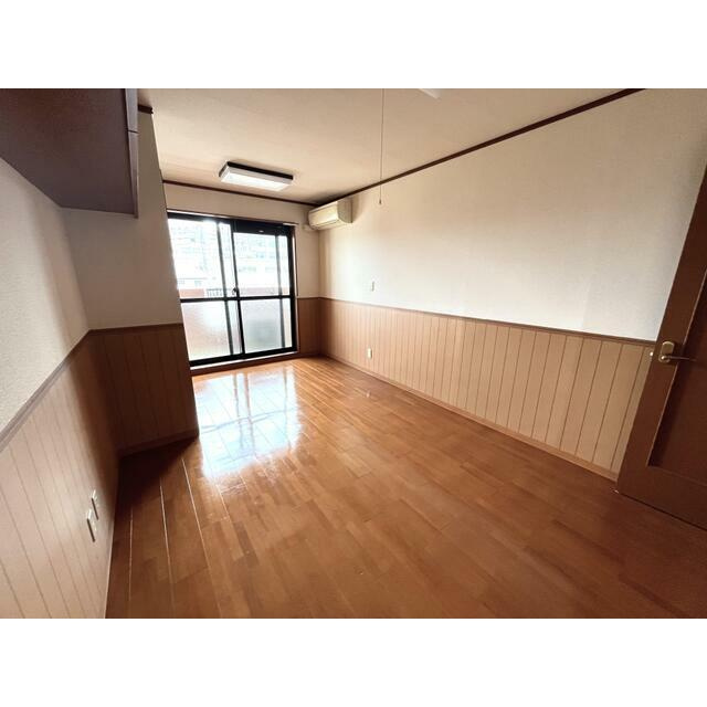 パークアベニュー竹原の居間・リビング