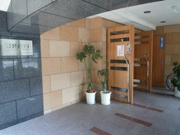 アーバイル池袋ＥＡＳＴのエントランス