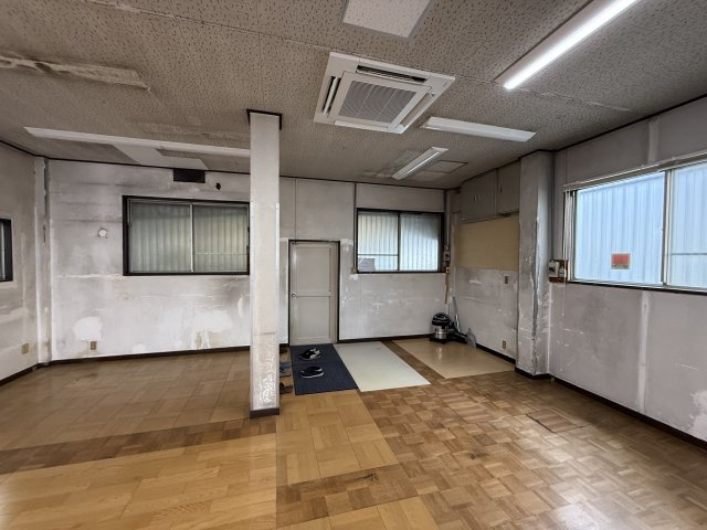 大東町１丁目倉庫・作業場