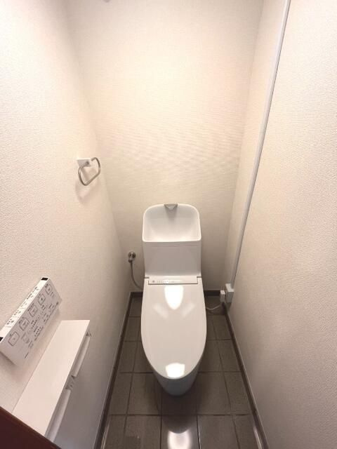 マンション池尻グリーンパークのトイレ|ゆったりとした空間のトイレです
