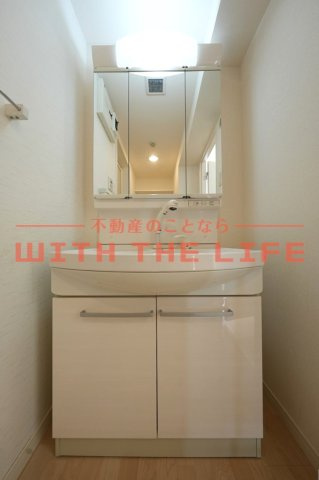 サンライト津福【10,000円キャッシュバック対象物件】の独立洗面台|独立洗面台、朝の身支度には欠かせません