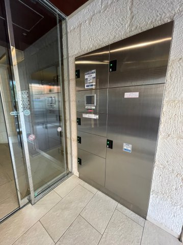 【エントランス】