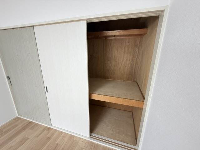 ハイツKｰ15の収納