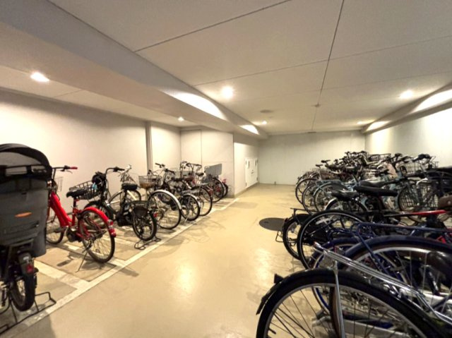 ワコーレ苦楽園レジデンスの駐輪場