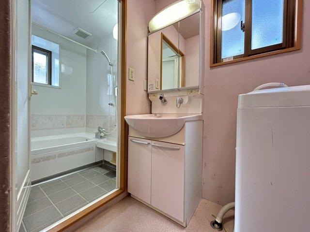 姫路市御立西一戸建ての洗面所