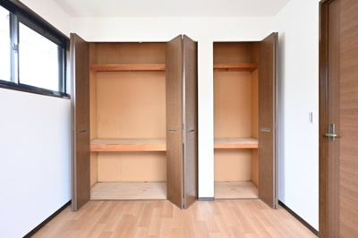 【収納】 | 邑楽郡大泉町朝日１期　中古戸建住宅 | 各居室に収納付きでお部屋もスッキリ片付きます♪