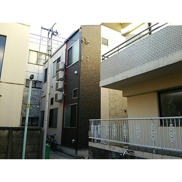 AVAND神楽坂の外観