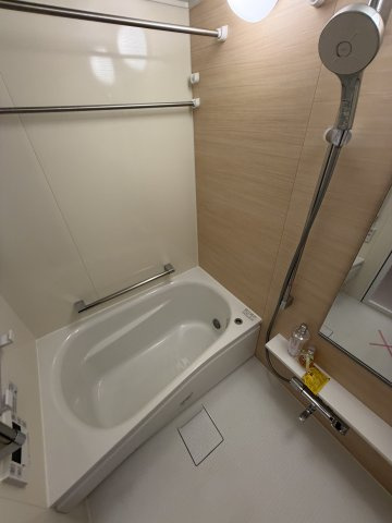 中野区中央２丁目の中古マンションの浴室