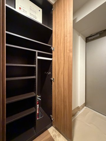 中野区中央２丁目の中古マンションの収納|シューズボックス