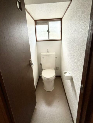つくば市森の里貸家のトイレ