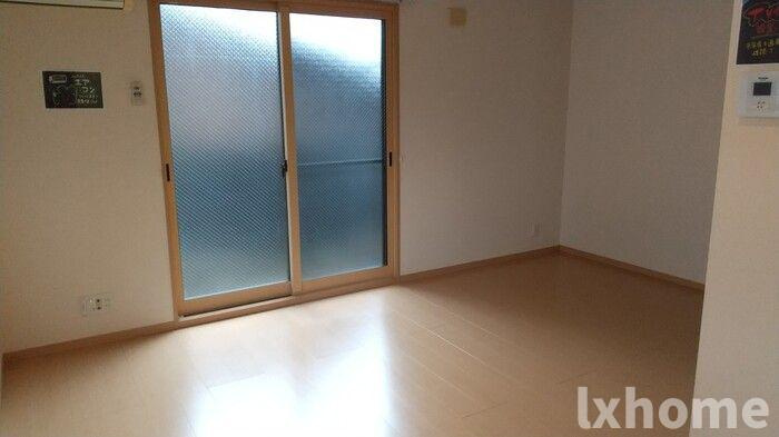 アウラ千里丘の洋室|使い勝手のいい洋室です