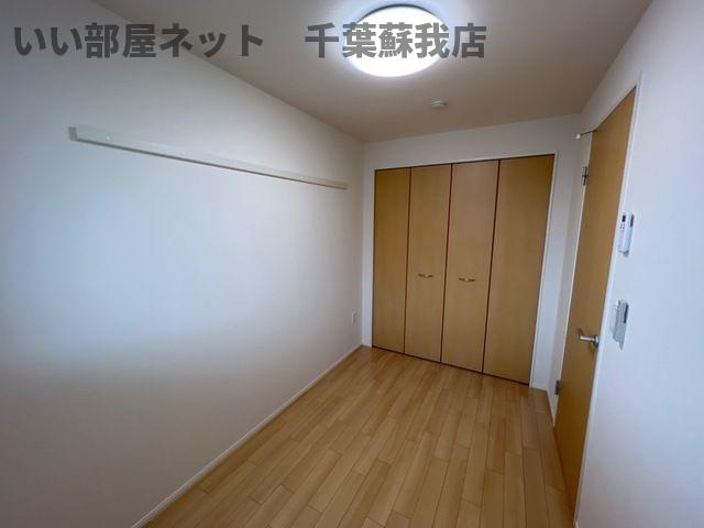 Eternal Jの寝室|落ち着いた色調の寝室です