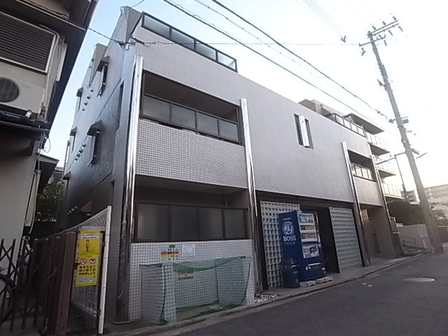 ダイドーメゾン青木の外観
