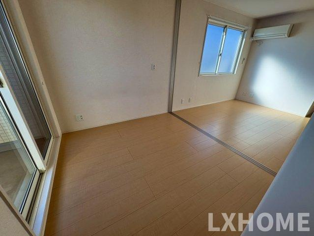 レスト バレル上泉の寝室|使い勝手のいい寝室です
