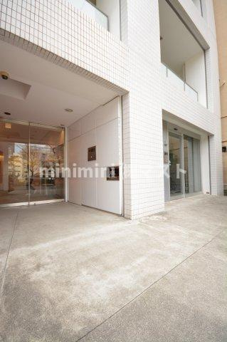 大阪市西区京町堀１丁目の賃貸マンションのエントランス
