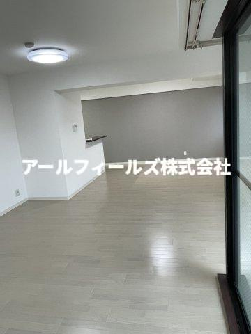 R FIELDS FUNABASHIⅡの内装