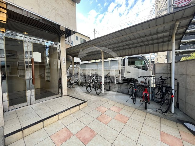 エクシード弁天Ⅲ 波除小学校のエントランス|エクシード弁天Ⅲ エントランス