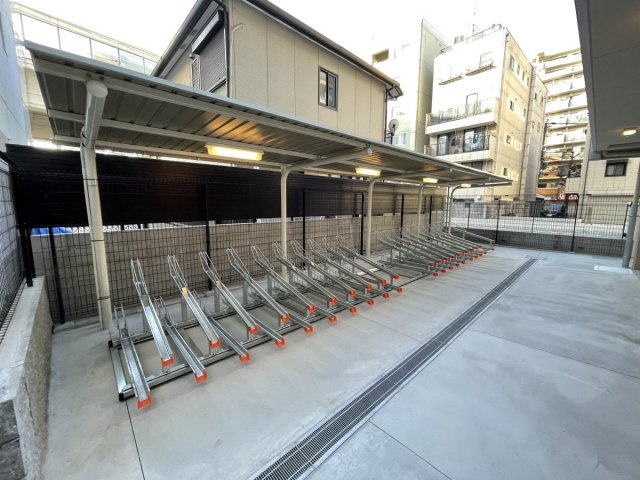 シルス東灘深江の駐車場