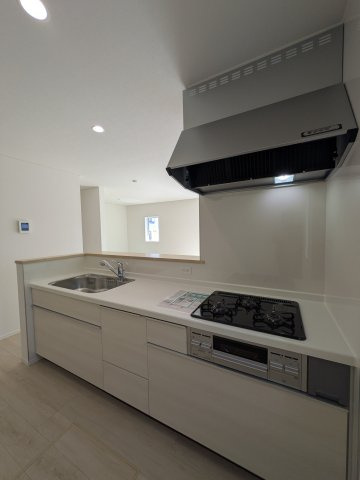 新築戸建　沼津市三枚橋第１　全１棟のキッチン