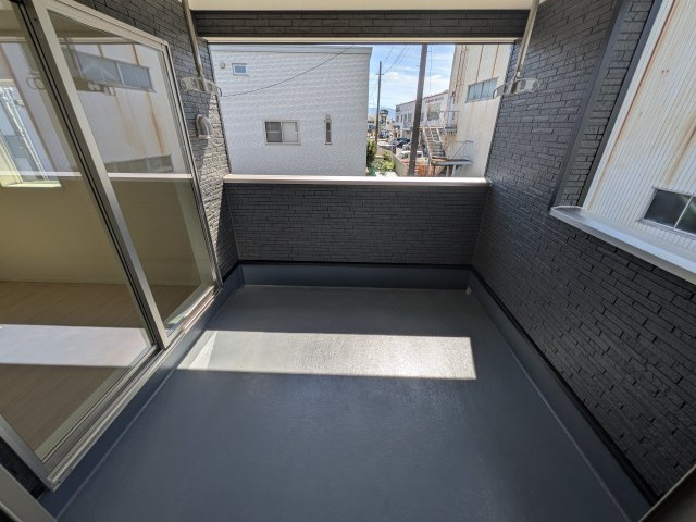 新築戸建　沼津市三枚橋第１　全１棟のバルコニー