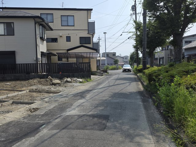 【前面道路含む現地写真】の画像