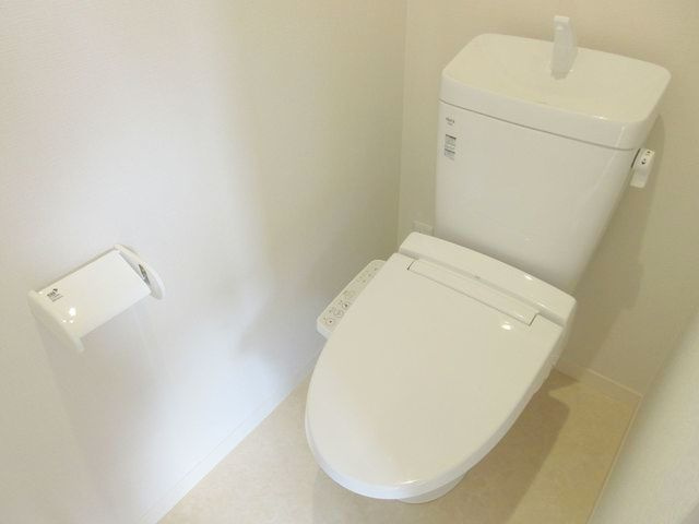 R&Lのトイレ|温水洗浄便座付きのトイレ　
