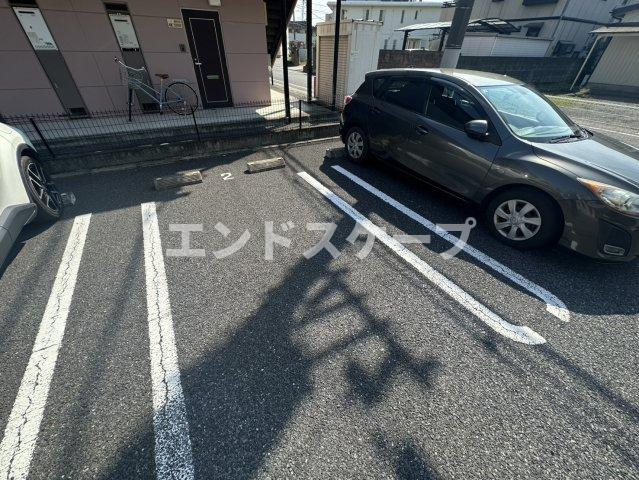 ラコルタの駐車場|高崎、前橋のお部屋探しはエンドスケープまで！お客様の理想お聞かせ下さい♪
