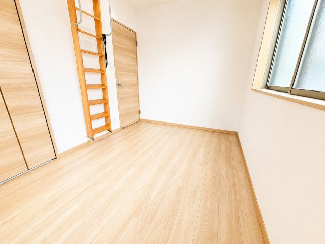 ☆神戸市中央区二宮町1丁目　戸建☆の洋室