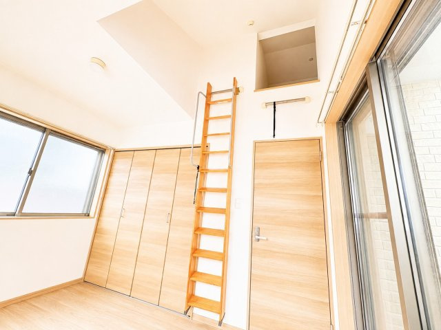 ☆神戸市中央区二宮町1丁目　戸建☆の洋室