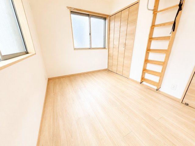 ☆神戸市中央区二宮町1丁目　戸建☆の洋室