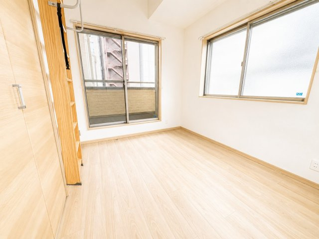 ☆神戸市中央区二宮町1丁目　戸建☆の洋室
