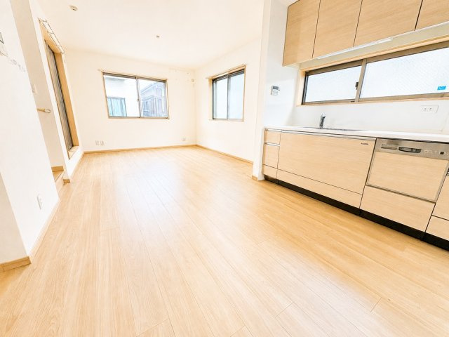 ☆神戸市中央区二宮町1丁目　戸建☆の居間・リビング