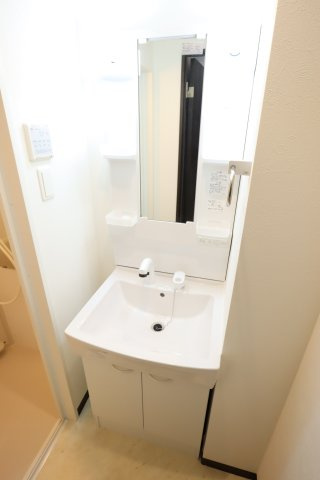 大阪市都島区毛馬町１丁目の賃貸マンションの洗面所