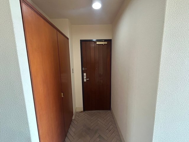 芦屋市東芦屋町の賃貸マンションの玄関