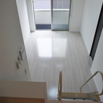 神戸市灘区岩屋中町４丁目の賃貸マンションの居間・リビング