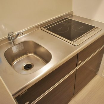 神戸市灘区岩屋中町４丁目の賃貸マンションのキッチン