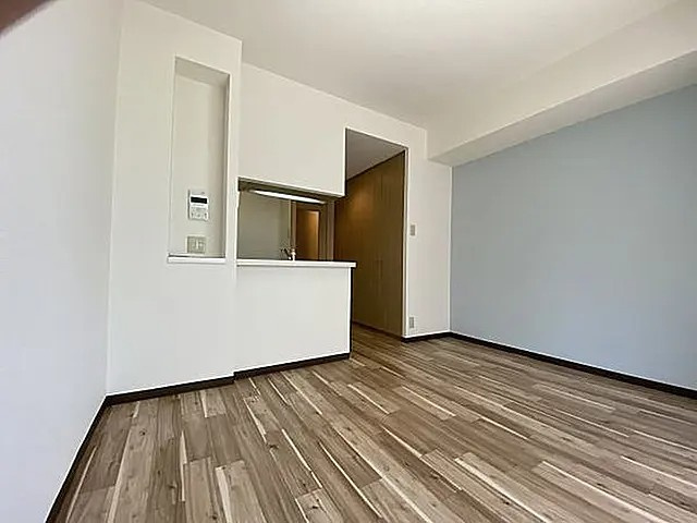 神戸市中央区熊内町４丁目の賃貸マンションの居間・リビング