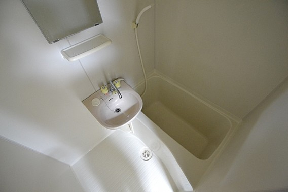 神戸市灘区新在家南町３丁目の賃貸マンションの浴室
