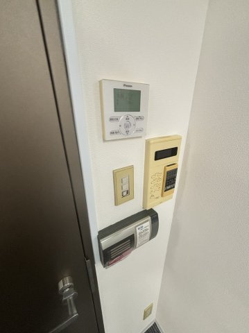 AUSビル