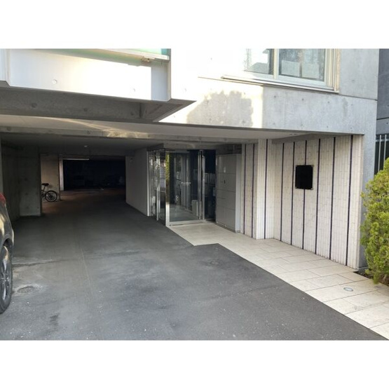 【エントランス】プロヴィデンス宮の森