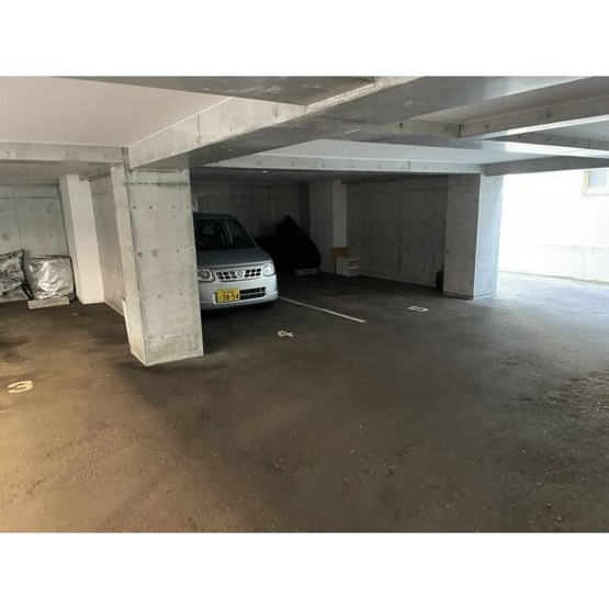 【駐車場】プロヴィデンス宮の森