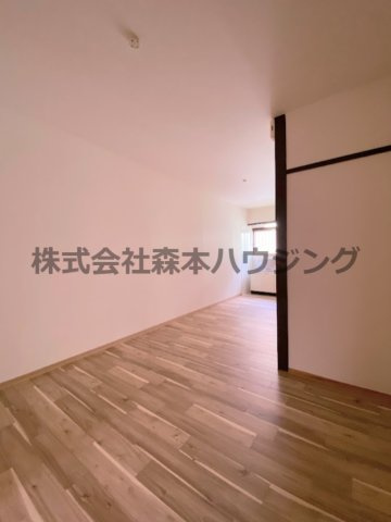 【居間・リビング】 | 　寝屋川市日新町15テラスハウス | ゆったりとした居間です