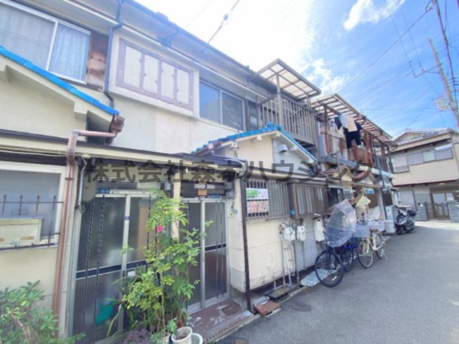 【外観】 | 　寝屋川市日新町15テラスハウス | 物件の外観です