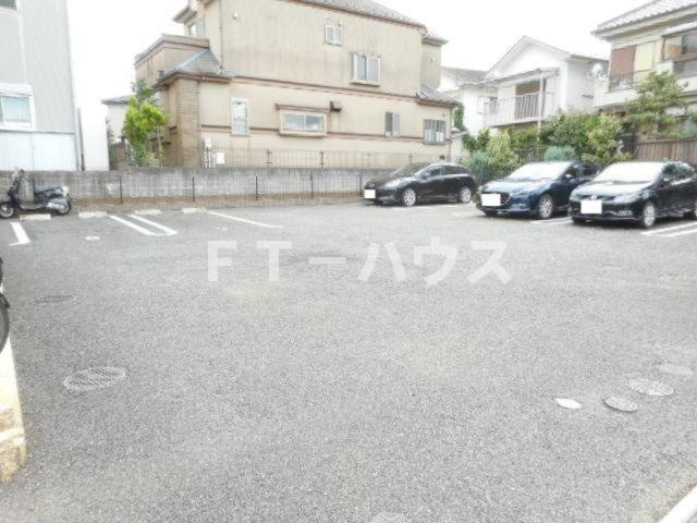 グランメール輝の駐車場|駐車場（要空き確認）